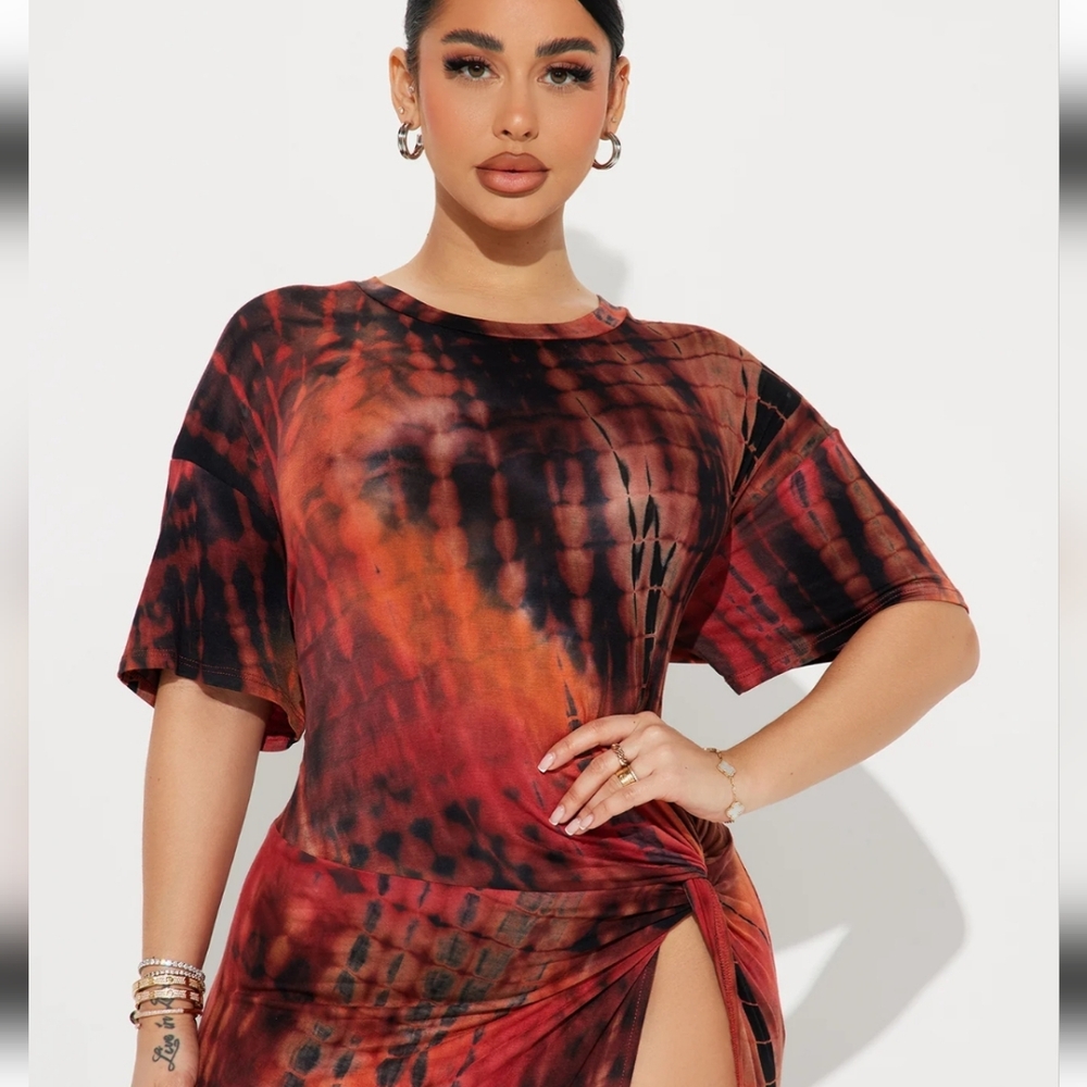 FASHION NOVA MALIKAI TIE DYE DRESS IN RUST -SIZE  2X NWT